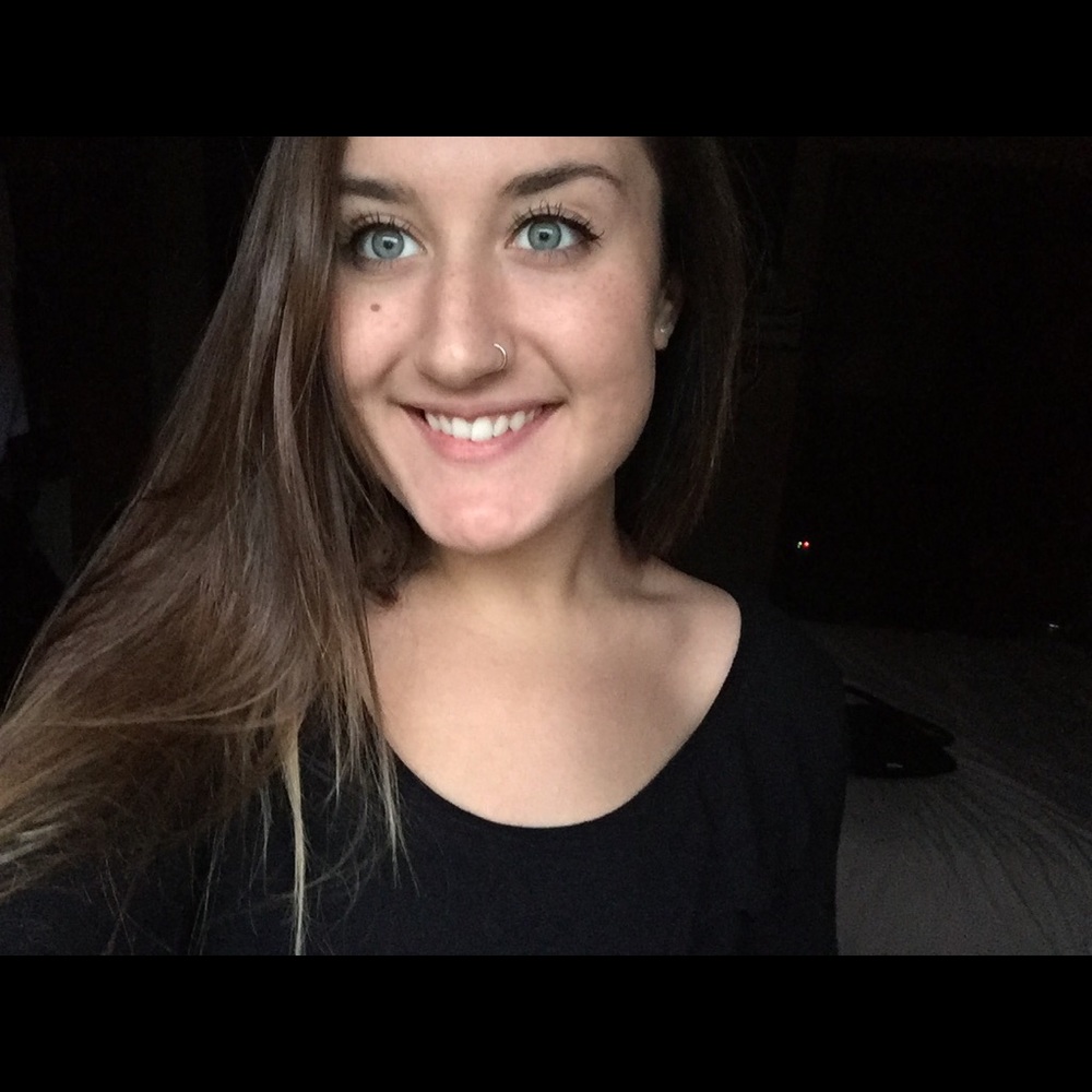 Meet your Posher, Kayla